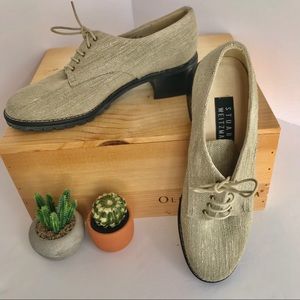 Stuart Weitzman Oxford Canvas Lace Up Heel